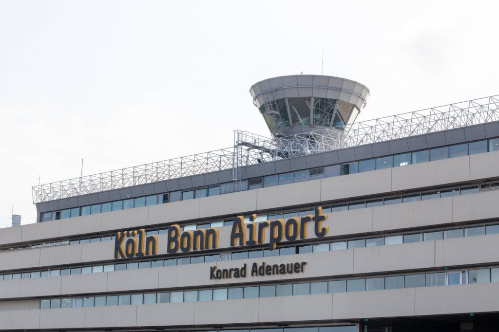 Außenansicht des Flughafens Köln/Bonn.