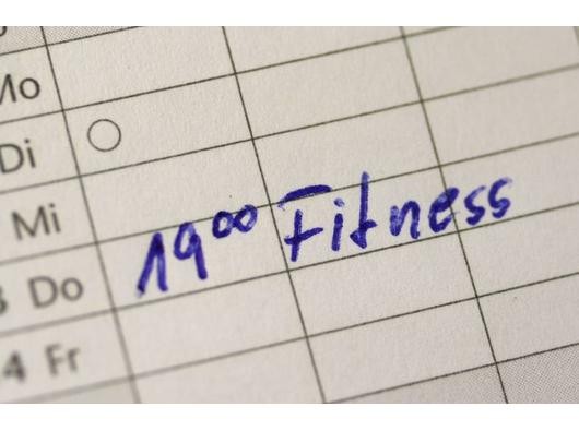 Einen festen Termin ausmachen und das Trainingsprogramm so in den Tagesablauf integrieren. (Foto: imago)