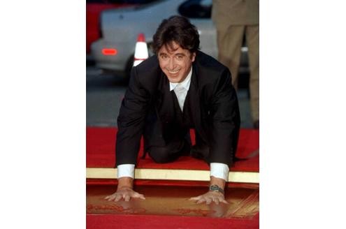 ...verewigte er sich im Beton vor dem Grauman's Chinese Theatre in Hollywood.