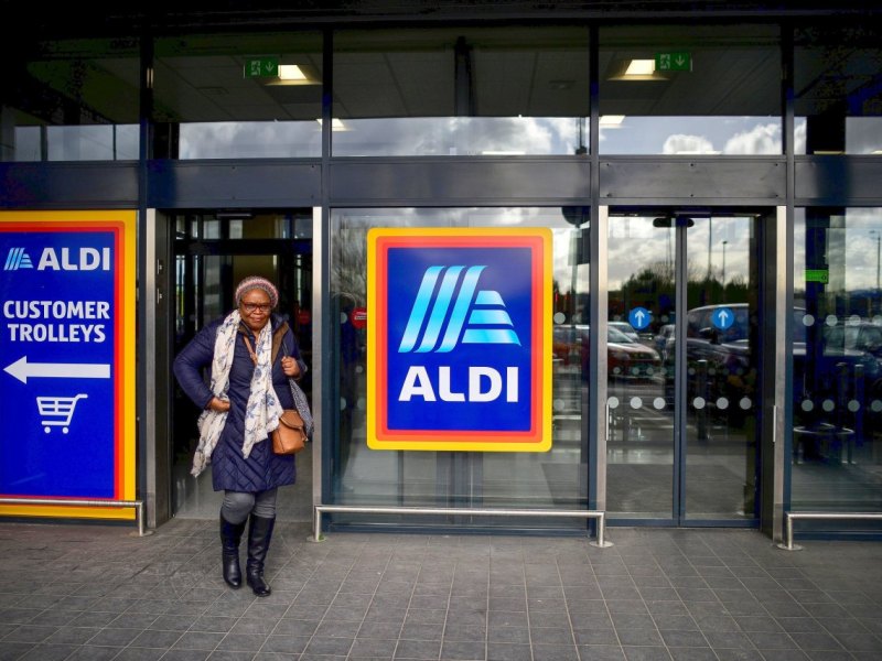 2018-03-25T080306Z_762700951_RC11A6B296C0_RTRMADP_3_BRITAIN-GROCERS-DISCOUNTERS.JPG