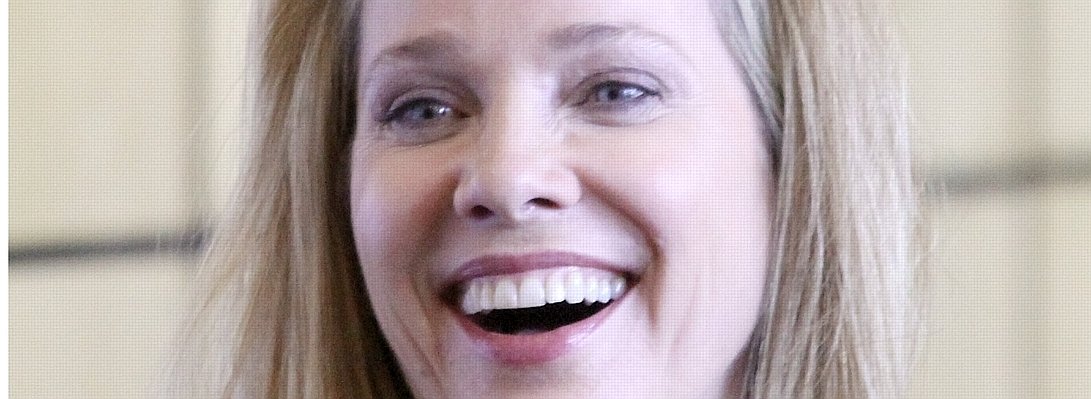 38608109-215--656x240.jpg