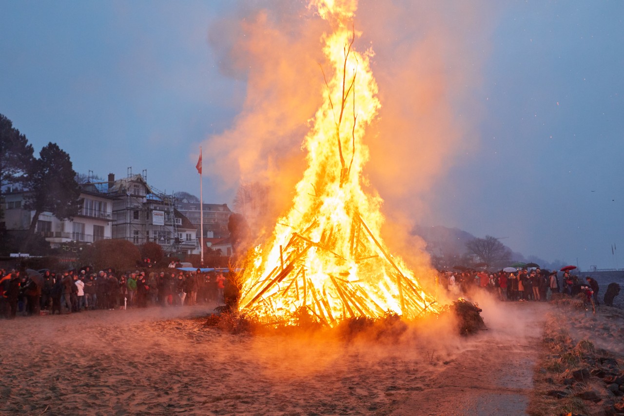 Osterfeuer sind in Essen wieder erlaubt dieses Jahr. (Symbolbild)