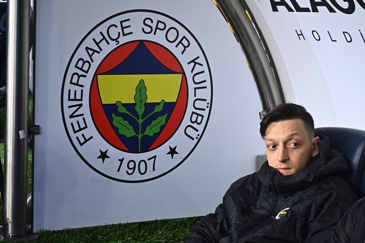 Mesut Özil will bei Fenerbahce Istanbul bleiben.