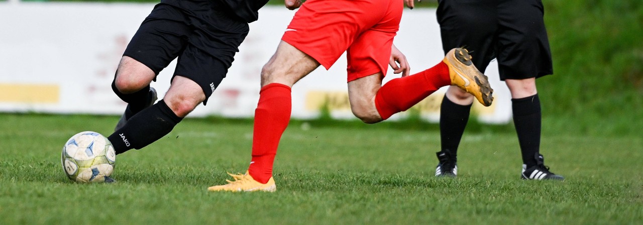 NRW: Eine Mannschaft aus dem Kreis Unna hat ganz besondere Voraussetzungen, um dort mitzukicken. (Symbolfoto)