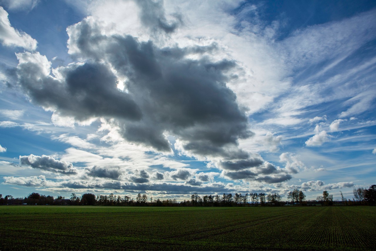 Wetter in NRW: Kurz vor Ostern zieht es sich zu. (Symbolbild)