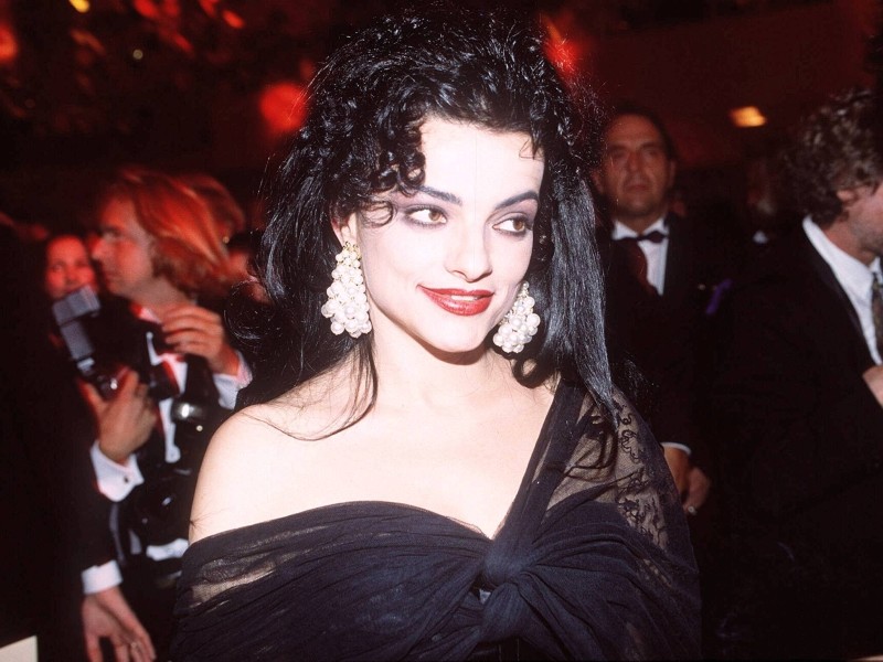 In den 80er-Jahren hatte er eine Affäre mit Nina Hagen. „Sie war meine Mentorin, sexuell und spirituell“, erinnerte sich Kiedis 2016 im „Playboy“. Alles an ihr habe ihn fasziniert – ihr krasser Akzent, ihr schriller Look. Weniger punkig wurde es später mit einer anderen Deutschen.