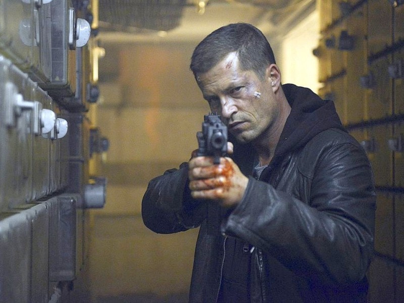Die ersten Bilder des neuen Tatort „Willkommen in Hamburg“ mit Til Schweiger als Tschiller. Die ARD zeigt den Film am 10. März um 20:15 Uhr.