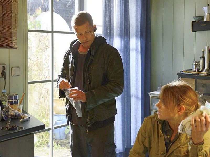 Die ersten Bilder des neuen Tatort „Willkommen in Hamburg“ mit Til Schweiger als Tschiller. Die ARD zeigt den Film am 10. März um 20:15 Uhr.