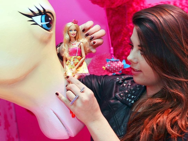 Die Barbies Dreamhouse Experience in Berlin. Auf 2500 Quadratmetern können Fans der blonden Puppe alles Neue rund um Barbies Leben entdecken.