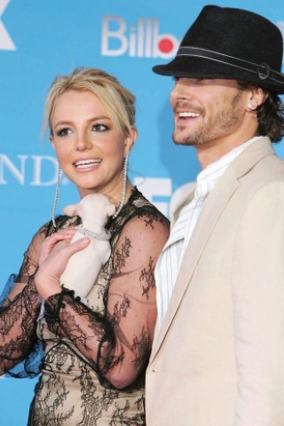 …Backgroundtänzer Kevin Federline eine Familie. Am 18. September 2004 heiraten die beiden. Mit 23 Jahren...
