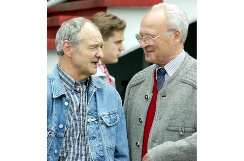 Zwei RWE-Urgesteine: Willi Lippens und Paul Nikelski. Foto: Michael Gohl