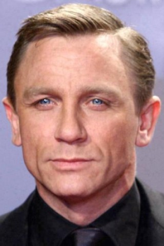 Der modebewusste Mann taucht mit sogenannten «Retro-Shorts» ab. Spätestens seit Daniel Craig im 007-Streifen «Casino Royale» mit solchen knappen Badeshorts aus dem Wasser watete, geht der Trend wieder in Richtung Mini. (Foto: ddp) Der modebewusste Mann taucht mit sogenannten «Retro-Shorts» ab. Spätestens seit Daniel Craig im 007-Streifen «Casino Royale» mit solchen knappen Badeshorts aus dem Wasser watete, geht der Trend wieder in Richtung Mini. (Foto: ddp)