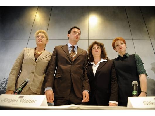 Die Abtrünnigen: Dagmar Metzger (v.l.), Jürgen Walter, Silke Tesch und Carmen Everts. Foto: ddp