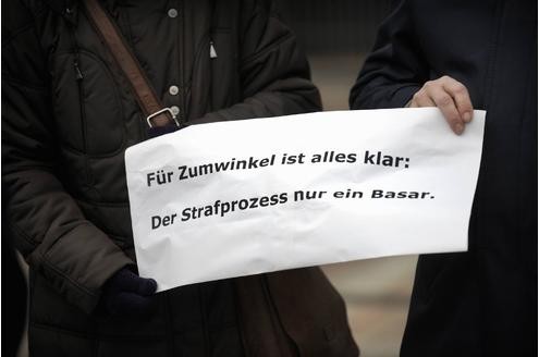 Fuer Zumwinkel ist alles klar: Der Strafprozess nur ein Basar. (Foto:dpp)