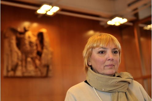 In ihrer Brüsseler Zeit widmet sich Claudia Roth vor allem den Menschenrechten. Sie setzt sich zum Beispiel für mehr Rechte der kurdischen Minderheit in der Türkei ein.