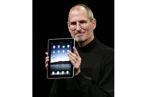 ...wegen Krankheit immer wieder Pausen eingelegt, war aber zu Präsentationen - etwa der des iPads - immer wieder in die Öffentlichkeit zurückgekehrt.