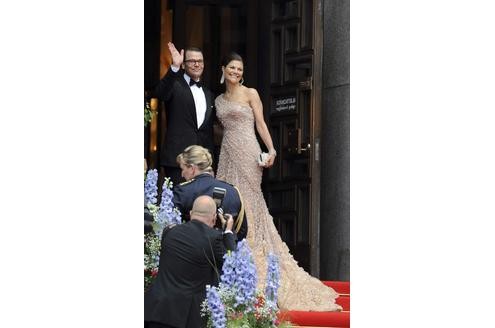 Doch die Kameras waren vor allem auf das Hochzeitspaar gerichtet.