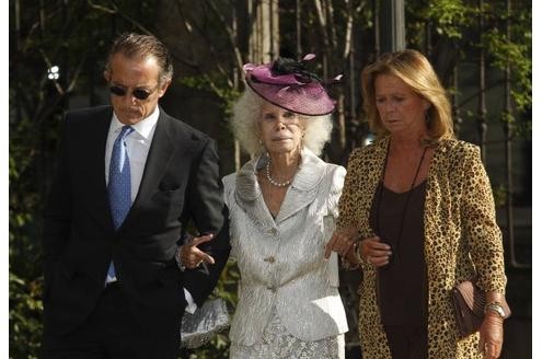 Duchess of Alba kleidet sich nach dem Motto Carefree, very hippie. So hat sie es geschafft, als eine der bestgekleideten Menschen zu gelten.