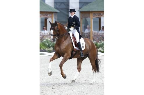 Mit diesem Sieg im Grand Prix beim Turnier in Münster überzeugte die 38-Jährige auch den letzten Kritiker, dass sie zurecht zur deutschen Equipe gehört.