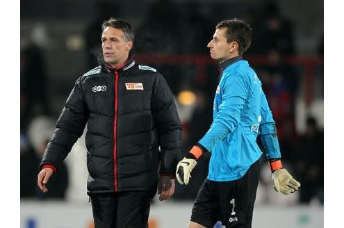 er VfL Bochum hat den zweiten Sieg in Serie teuer bezahlt. Beim 1:0 des VfL beim 1. FC Union Berlin musste Verteidiger Matias Concha nach einem bösen Foul mit einem Schienbeinbruch ausgewechselt werden. Christoph Dabrowski (18.) erzielte den Siegtreffer für Bochum.