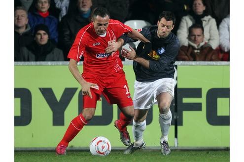 er VfL Bochum hat den zweiten Sieg in Serie teuer bezahlt. Beim 1:0 des VfL beim 1. FC Union Berlin musste Verteidiger Matias Concha nach einem bösen Foul mit einem Schienbeinbruch ausgewechselt werden. Christoph Dabrowski (18.) erzielte den Siegtreffer für Bochum.