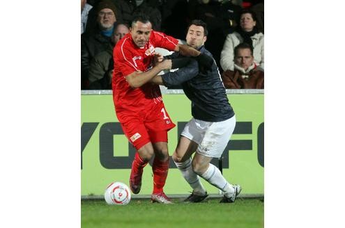 er VfL Bochum hat den zweiten Sieg in Serie teuer bezahlt. Beim 1:0 des VfL beim 1. FC Union Berlin musste Verteidiger Matias Concha nach einem bösen Foul mit einem Schienbeinbruch ausgewechselt werden. Christoph Dabrowski (18.) erzielte den Siegtreffer für Bochum.