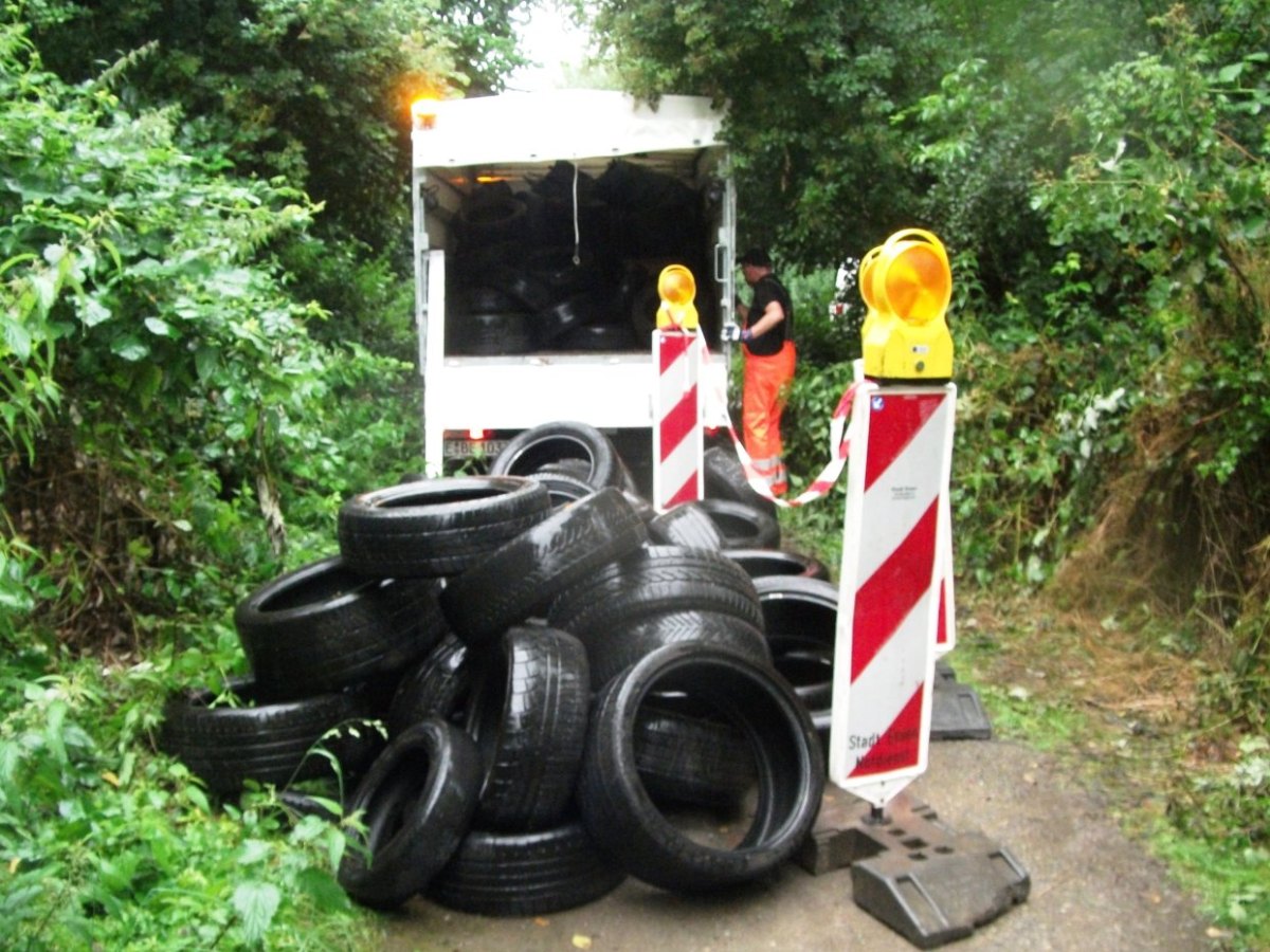 180 Autoreifen_Heißener Straße 235a.jpg