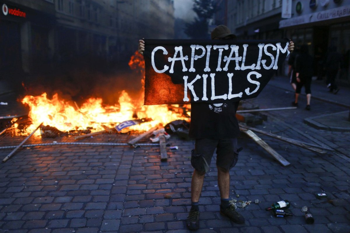 2017-07-07T200901Z_161099685_UP1ED771JZ02Q_RTRMADP_3_G20-GERMANY-PROTEST-190.JPG