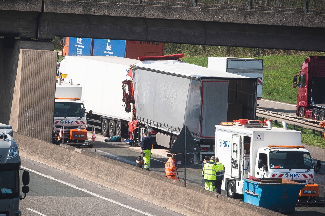 Tödlicher Verkehrsunfall auf der A2 im Ruhrgebiet!