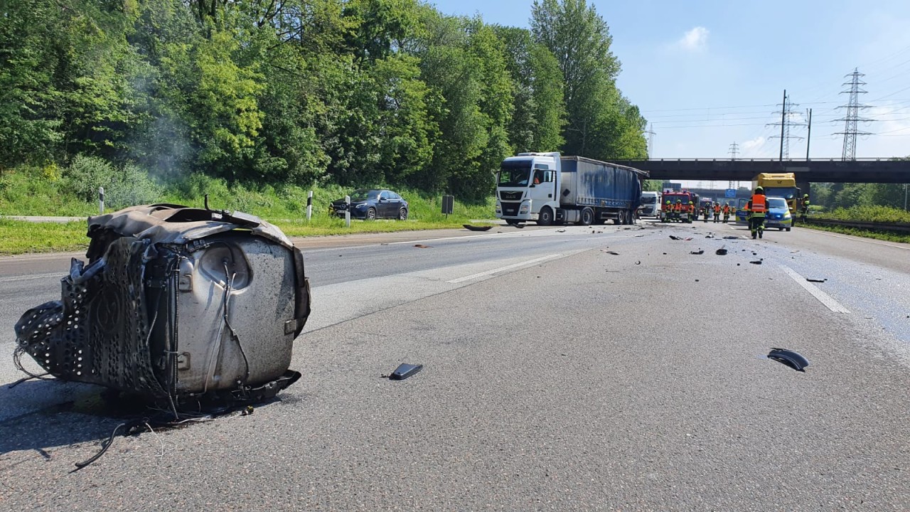 Schwerer Unfall auf der A42.