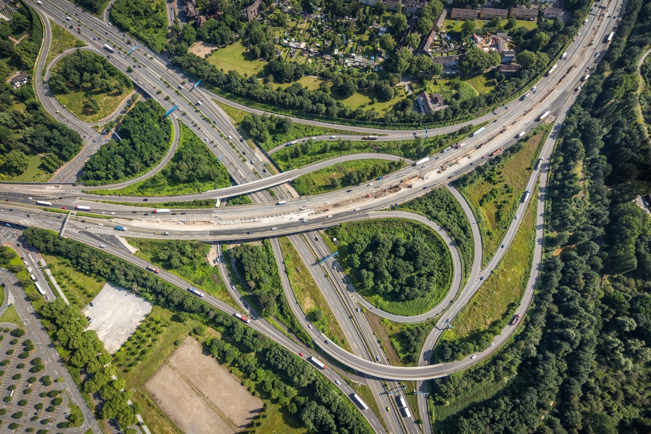 Am Freitag (13. Mai) gab es für die Feuerwehr Gelsenkirchen gleich drei Einsätze auf der A42 (Symbolfoto).