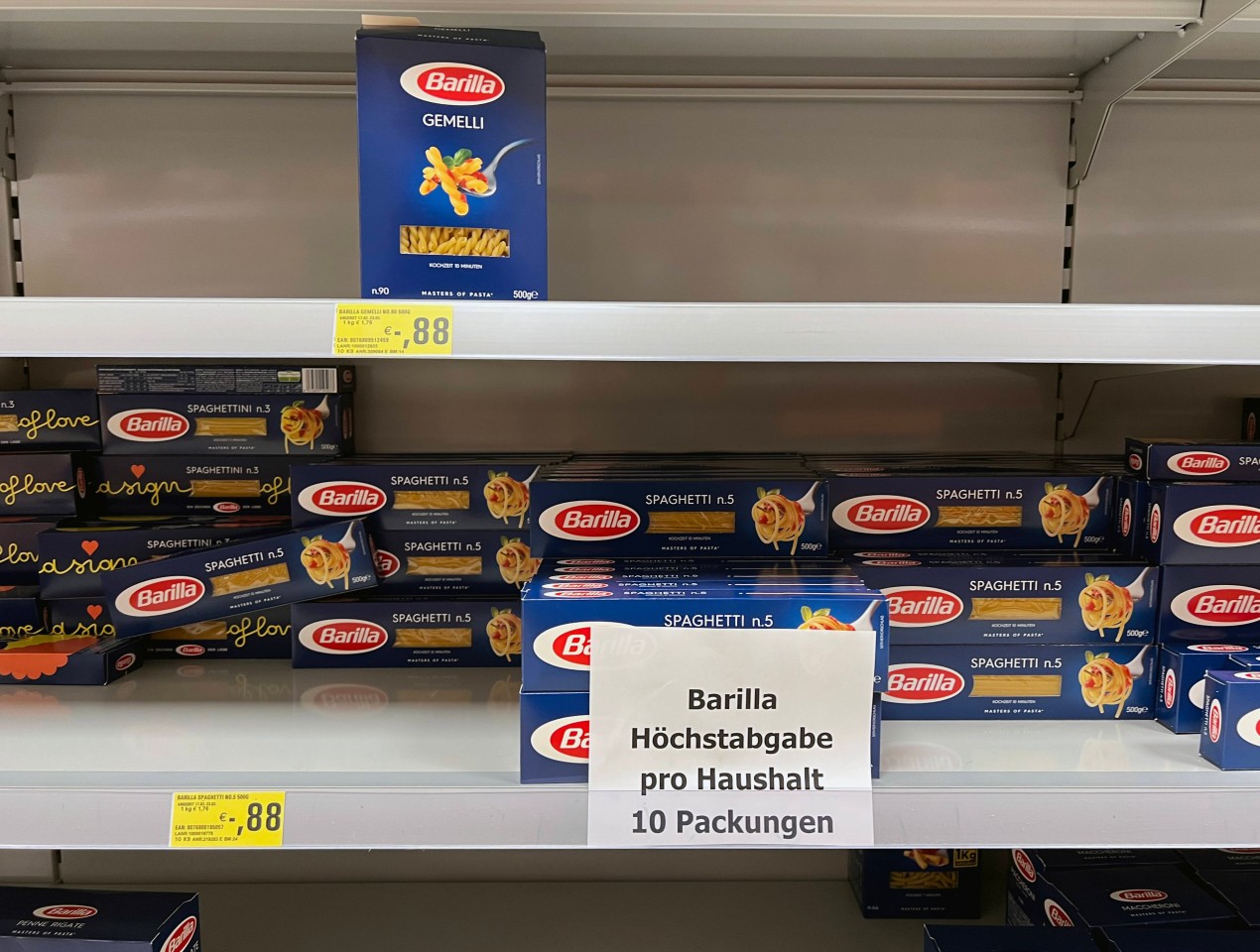 Aldi, Rewe und Co: Seit dem Ausbruch des Ukraine-Kriegs wird wieder gehamstert. Diesmal geht es den Nudeln an den Kragen. (Archivbild)