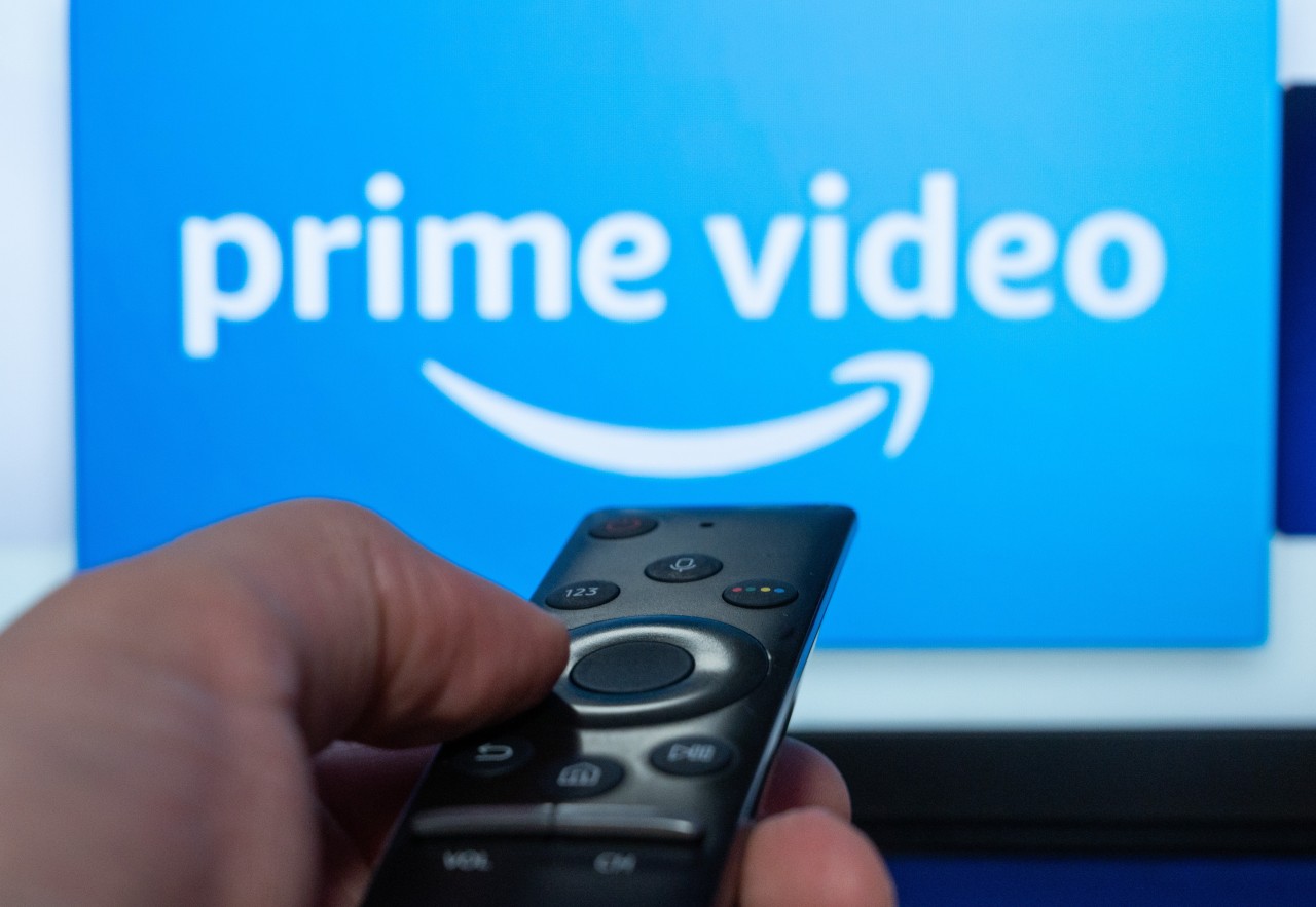 Amazon Prime will das Medien-Unternehmen MGM aufkaufen. Die EU Kommission hat für den Deal nun grünes Licht erteilt. (Archivbild)