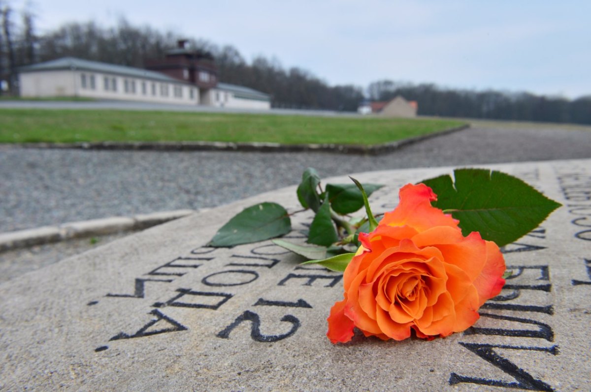 Auschwitz.jpg