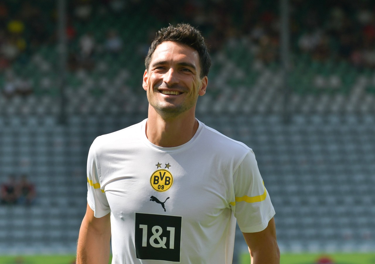 Mats Hummels hat nach schweren Wochen beim BVB wieder Grund zum Lachen. 