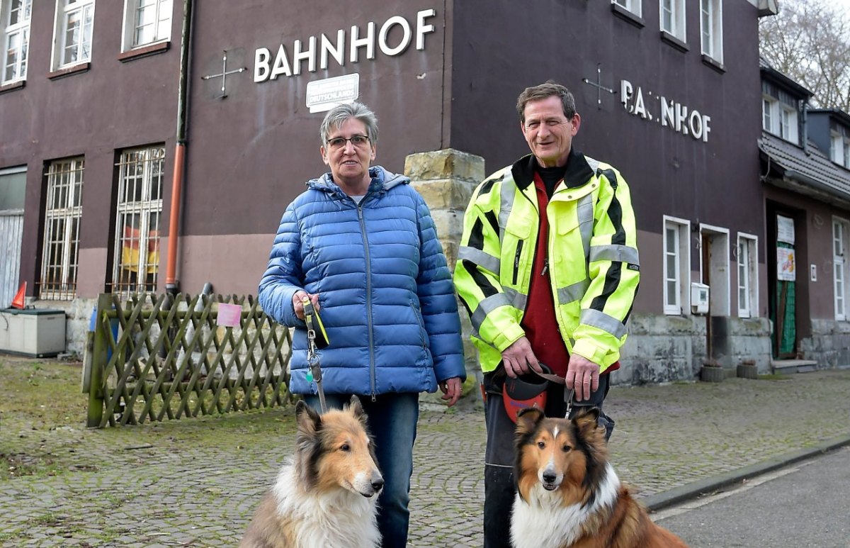 Bahnhof-Walsum-Duisburger-Paar-aus-Vox-Sendung-Ab-in-die-Ruine.jpg