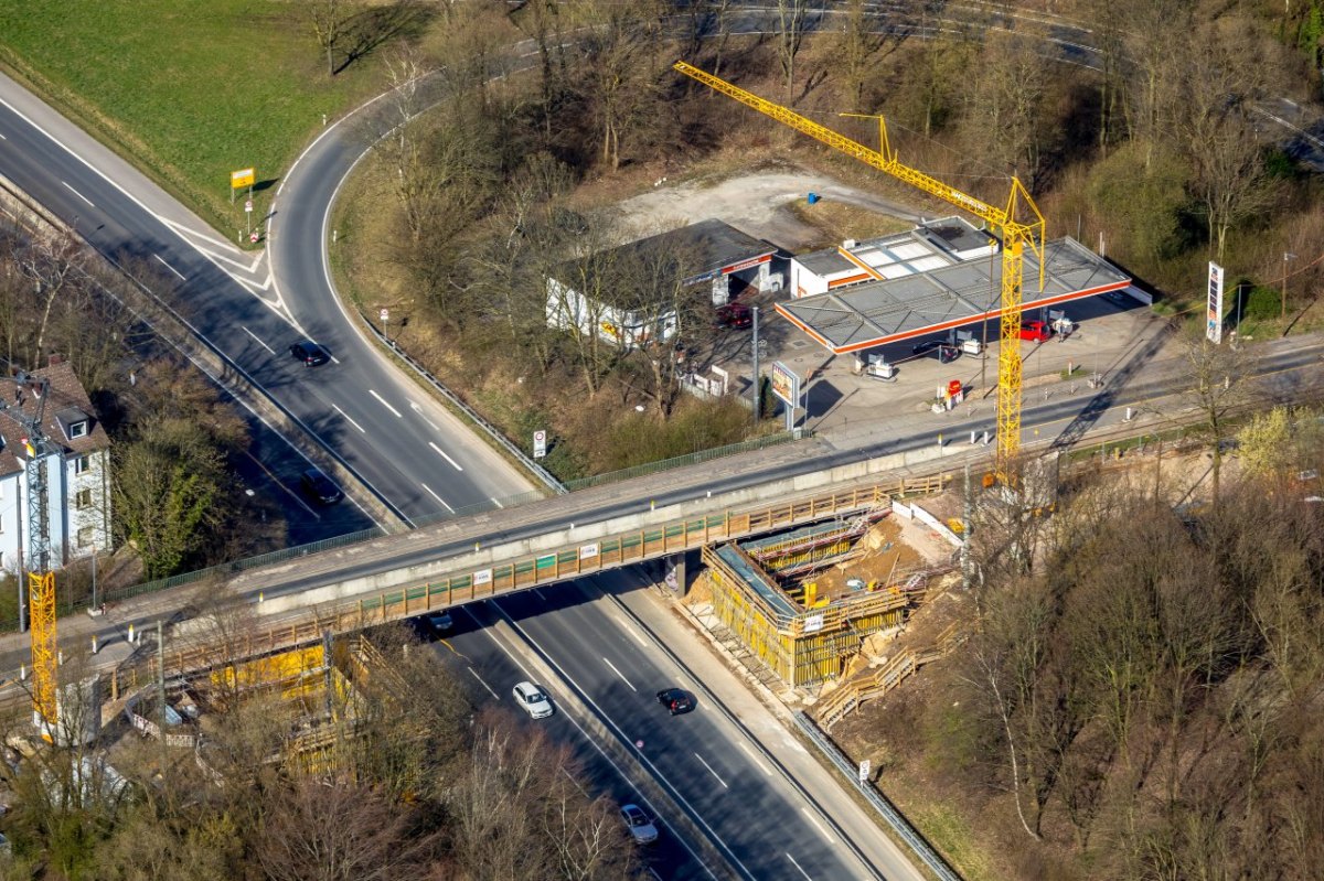 Bochum-baustelle-bruecke-wittener-straße.JPG