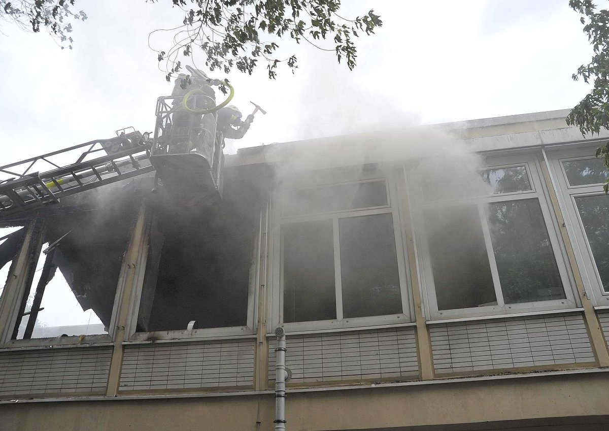 Brand Jeanette-Wolff-Realschule Dinslaken.jpg