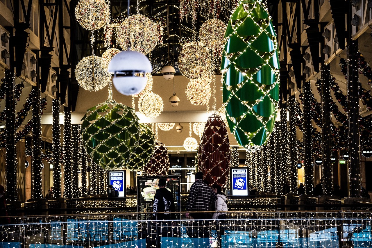 Das Centro Oberhausen lockt am dritten Advent zum Weihnachts-Shoppin. (Archivbild)