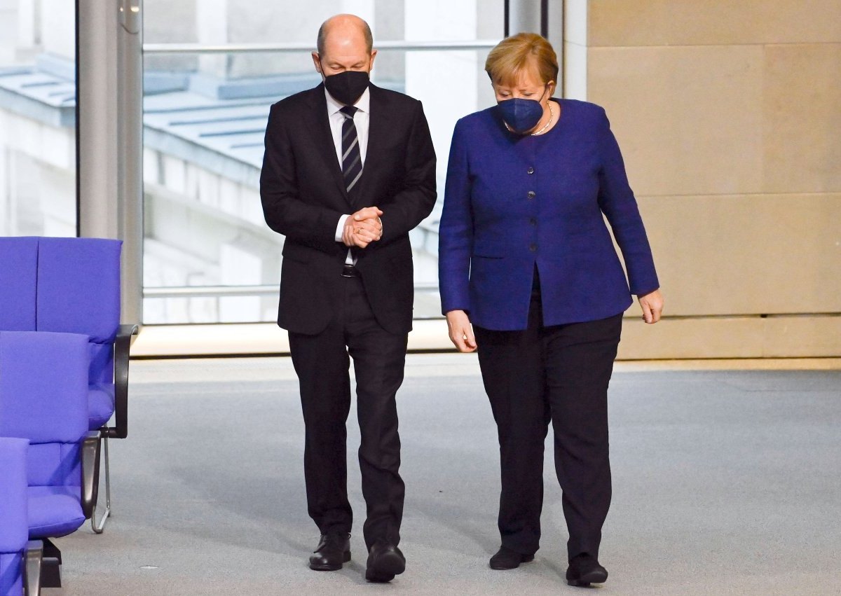 Corona: MPK hat sich geeinigt! Neue Schwellenwerte beschlossen ++ Merkel: â€žDieser Katalog reicht nicht ausâ€œ