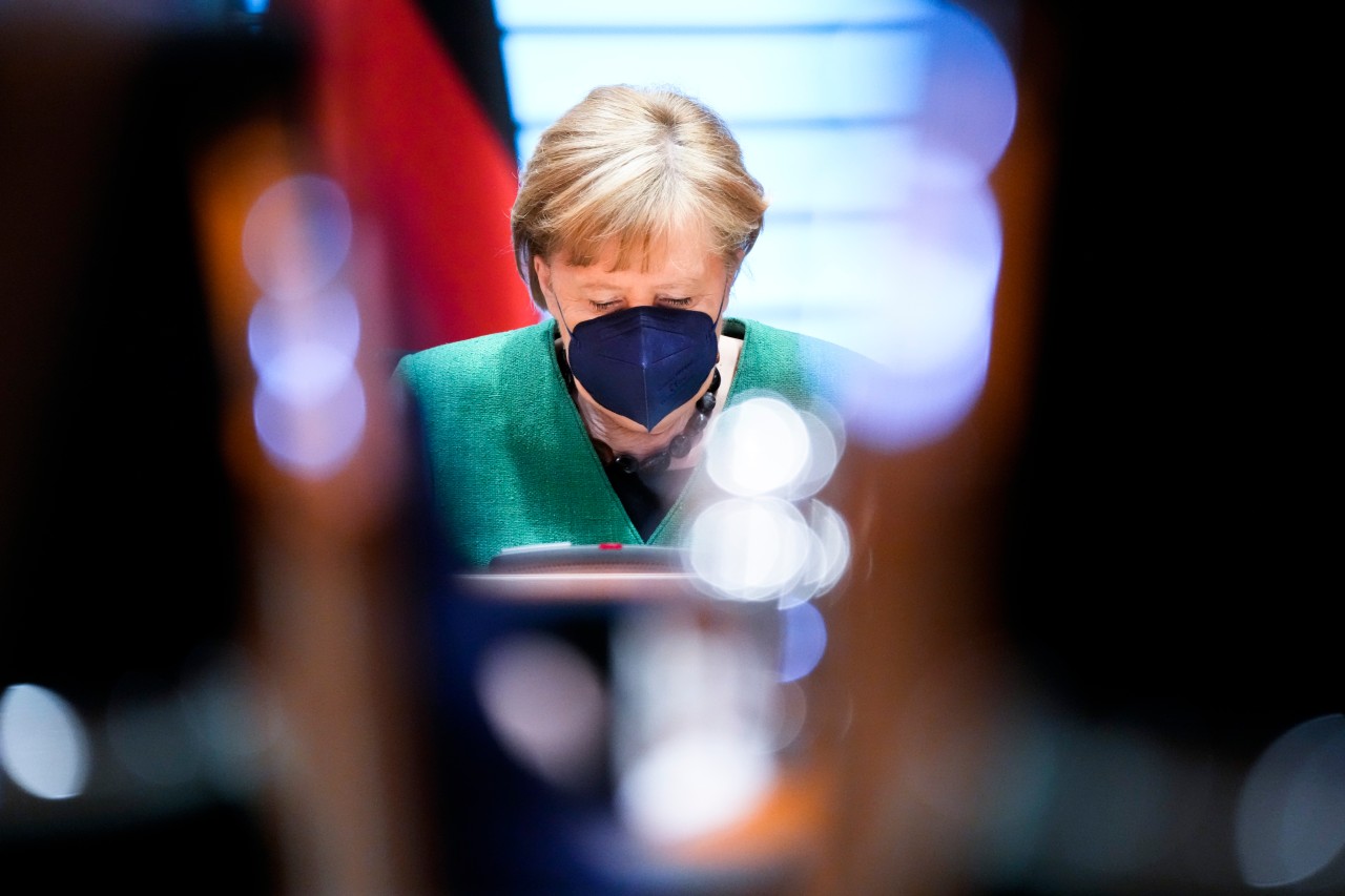 Angela Merkel und ihr Kabinett kommen in einer aktuellen Umfrage schlecht weg. 