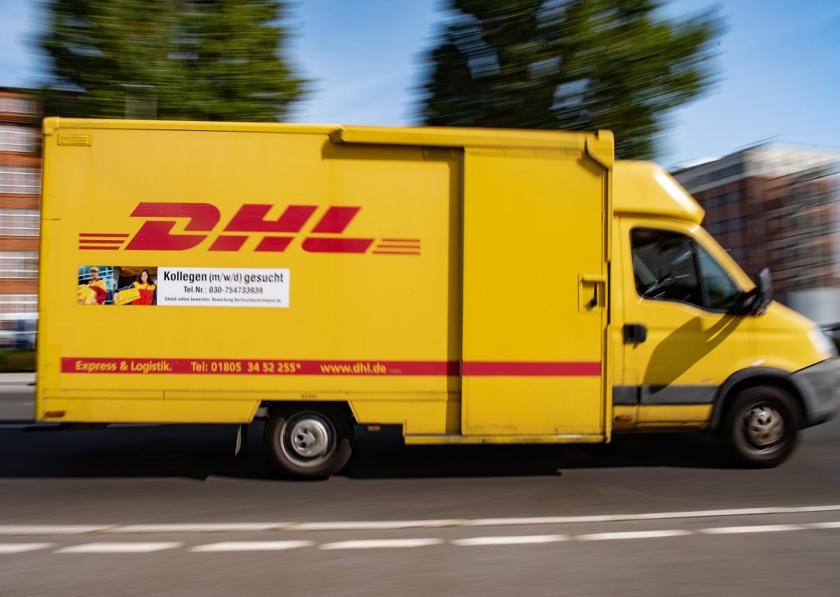 DHL.jpg