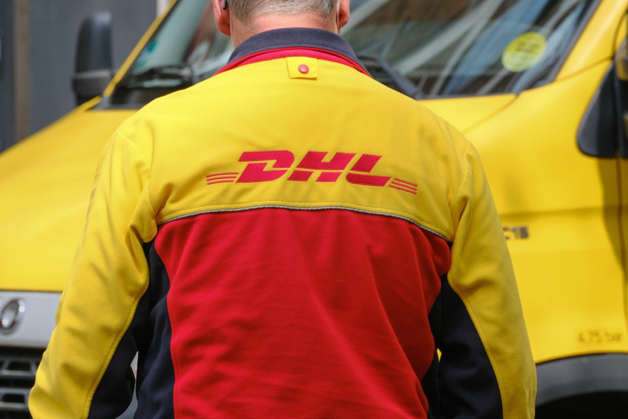 DHL in NRW: Paket ist 52 Tage lang unterwegs – beim Empfänger landet es jedoch nicht (Symbolbild).