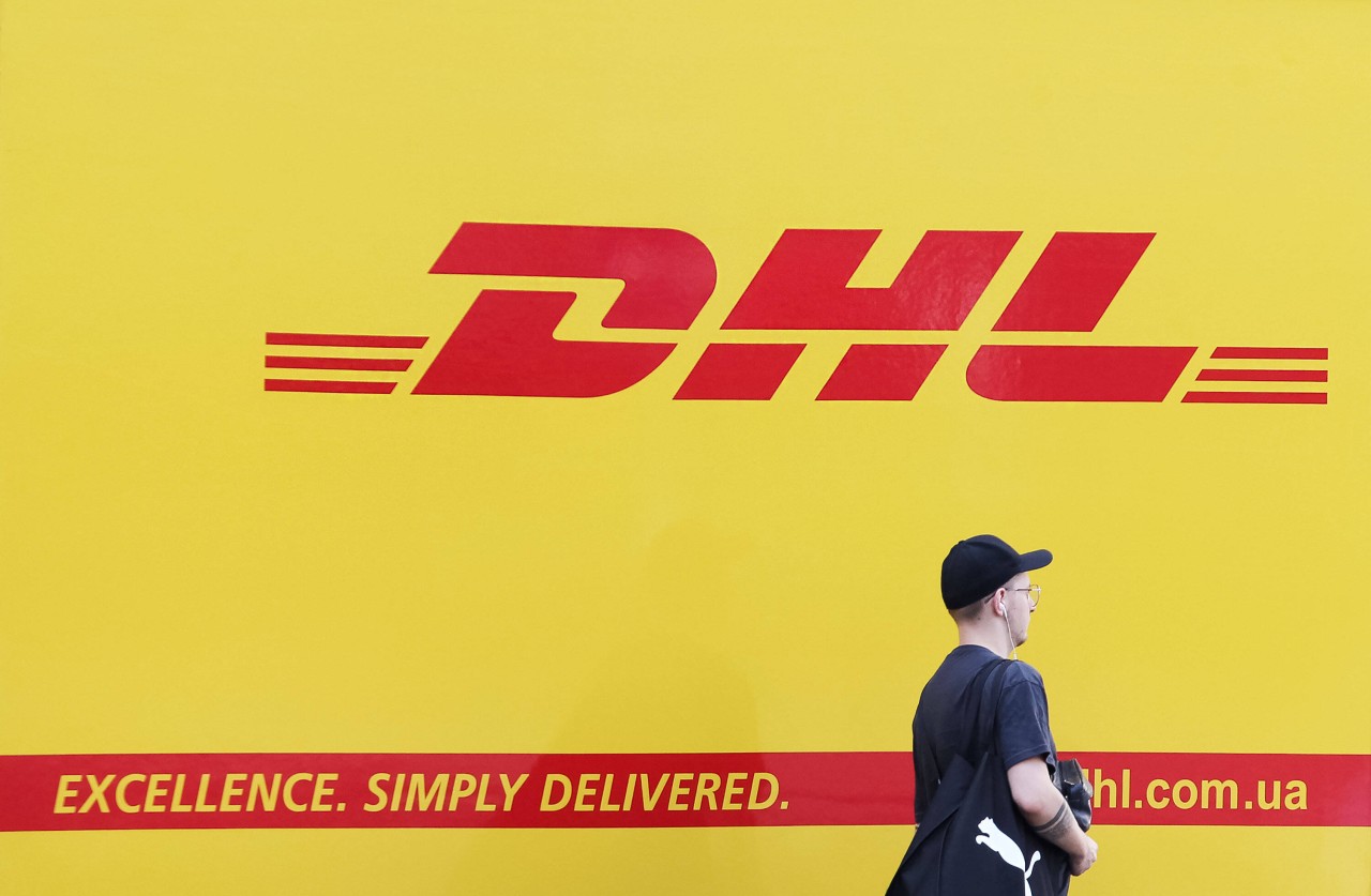 DHL: Kunde wartet auf wichtiges Paket. Was dann passiert, macht ihn wütend (Symbolbild). 