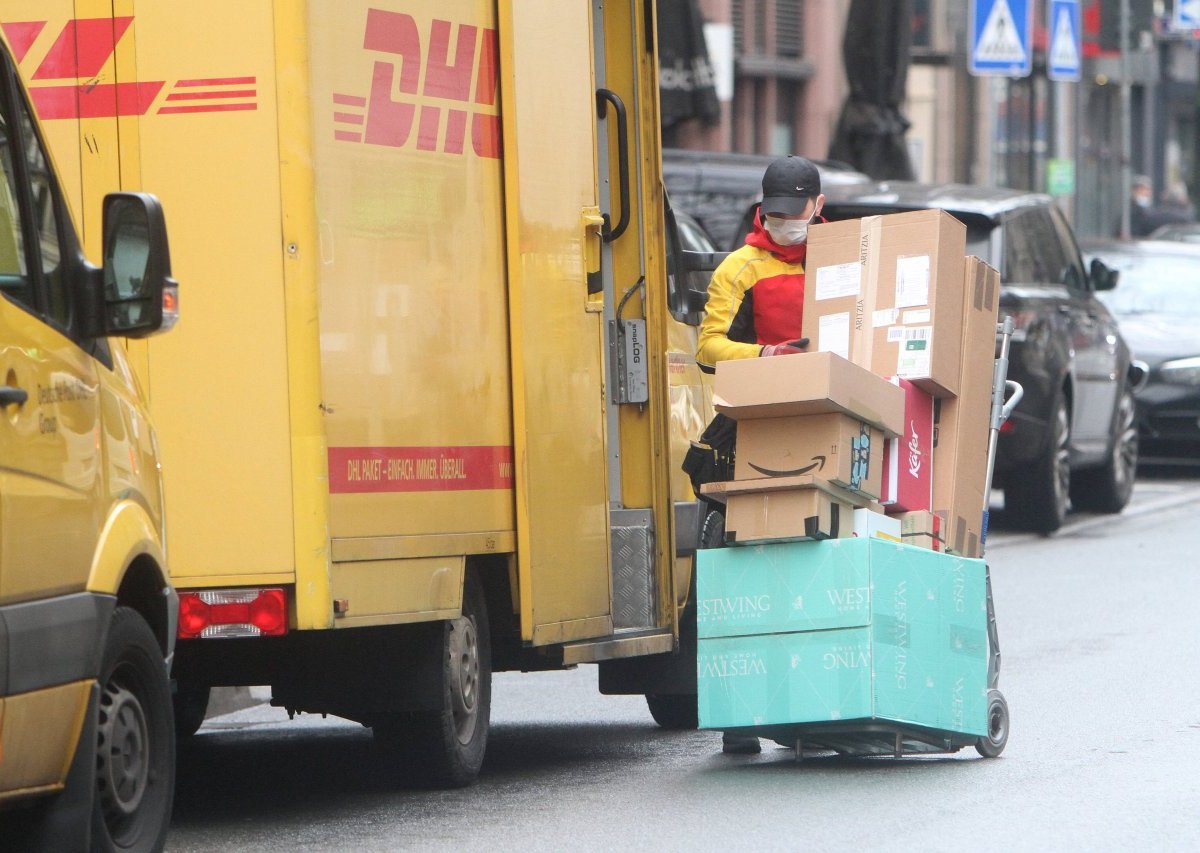 DHL-Kundin enttäuscht vom Service des Unternehmens.