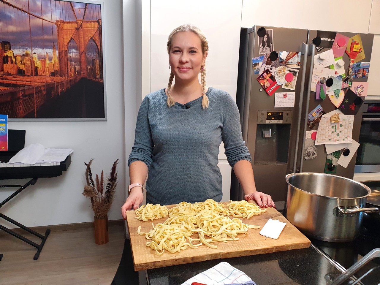 Das perfekte Dinner: Kandidatin Faye wohnt in Oldenburg. Das Vox-Team ist erstaunt, als es etwas in ihrem Haus sieht.