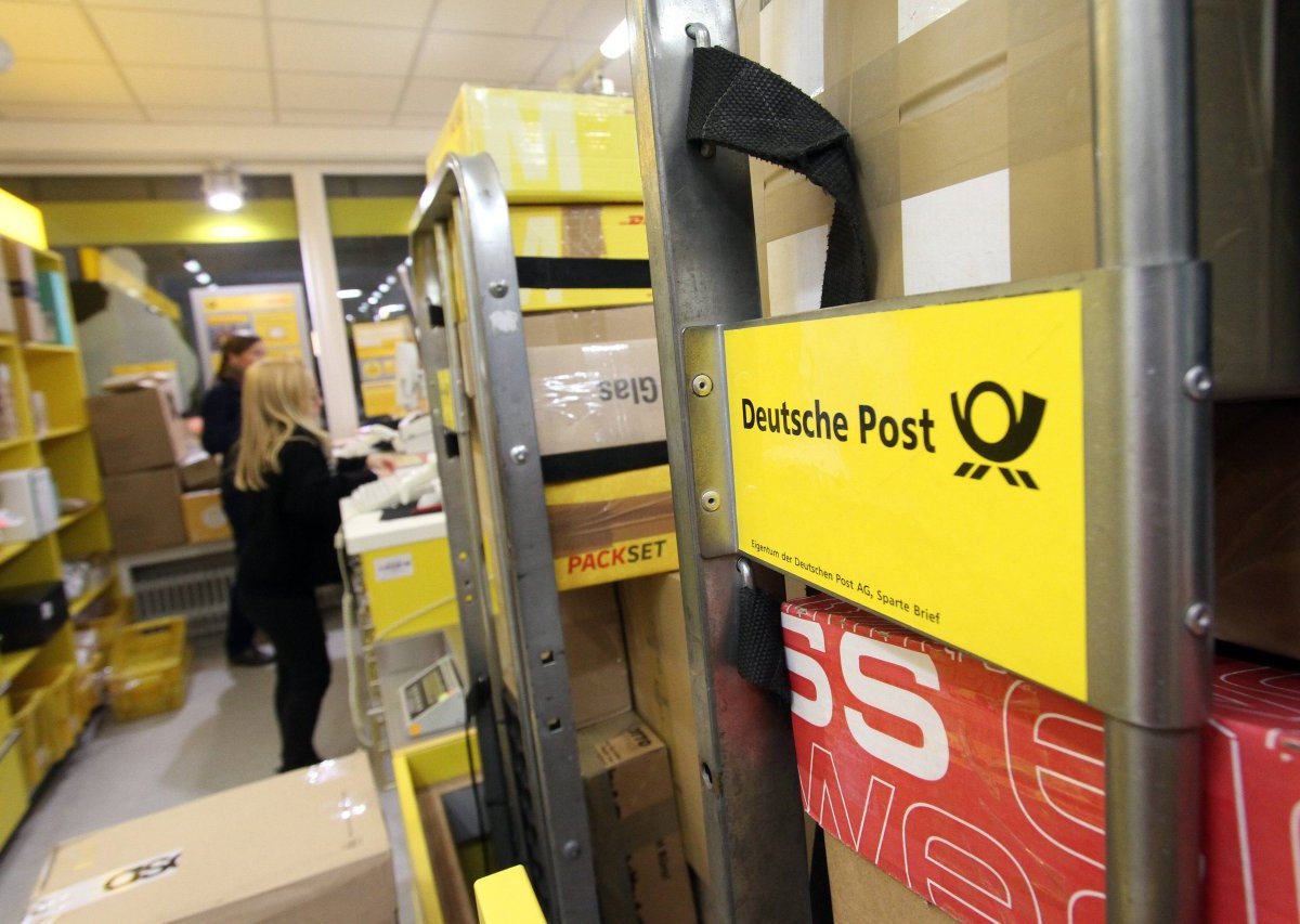 Deutsche Post-pÃ¤ckchen-briefmarke.jpg