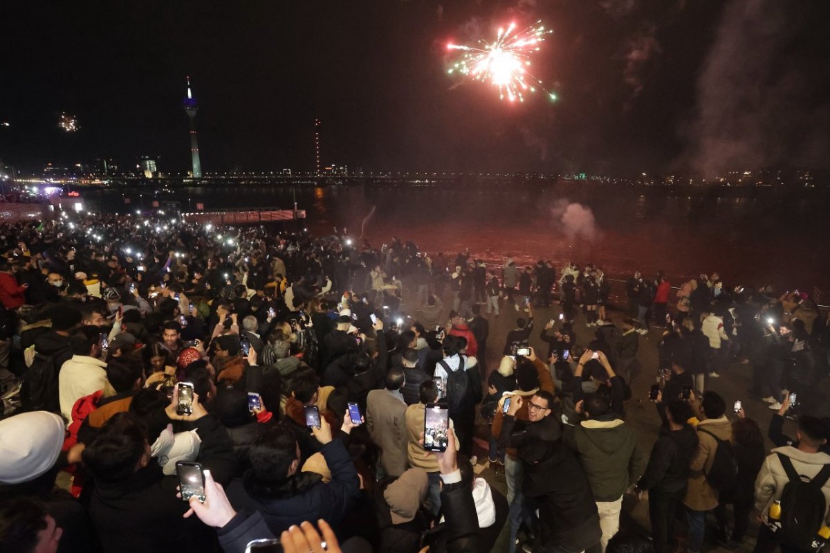 DÃ¼sseldorf: Schock kurz vor Jahreswechsel â€“ Polizist stirbt bei Silvester-Einsatz