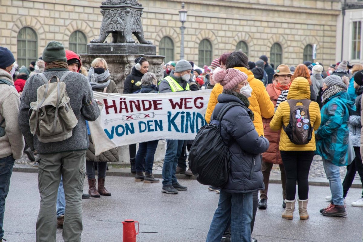 Duisburg-Kinderimpfung-Demo.jpg