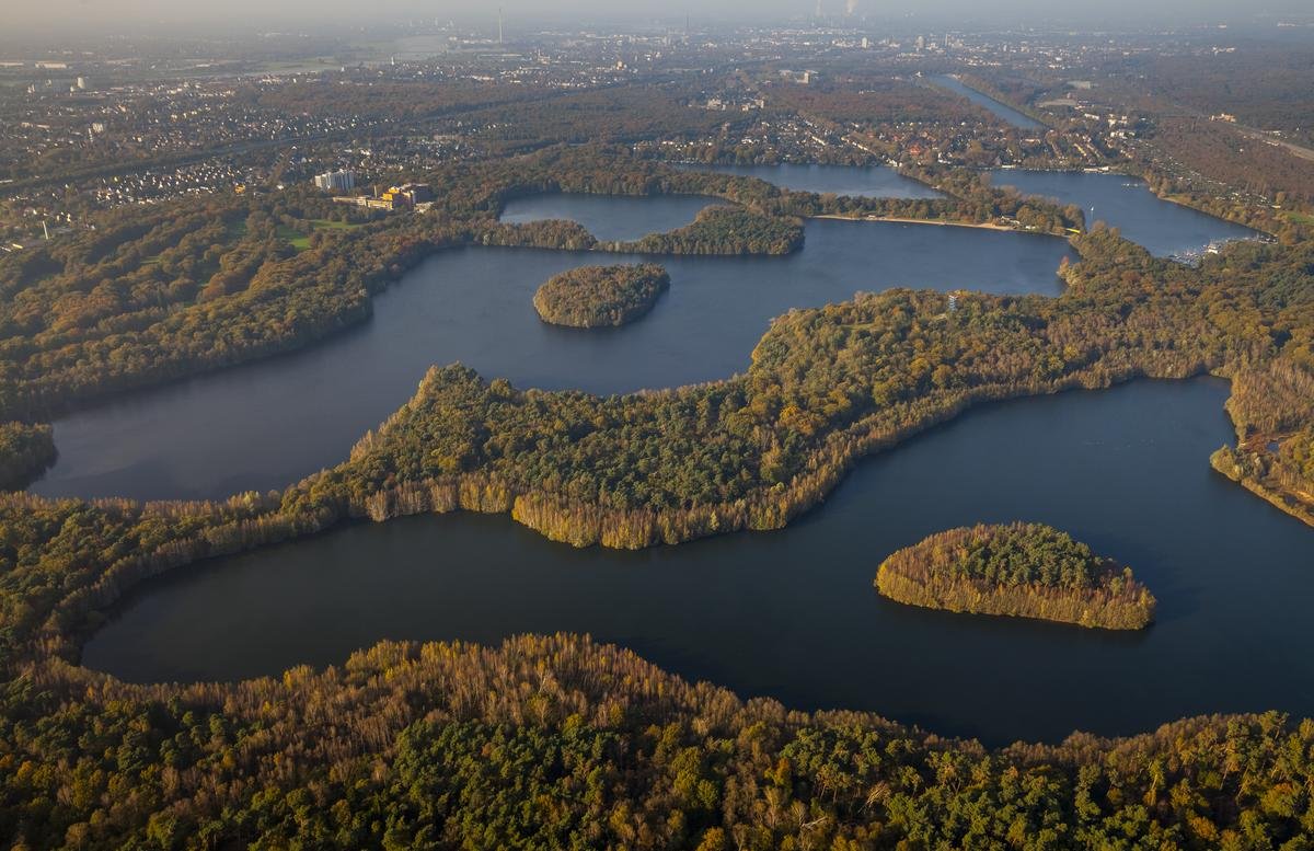 Duisburg-Sechsseenplatte.jpg